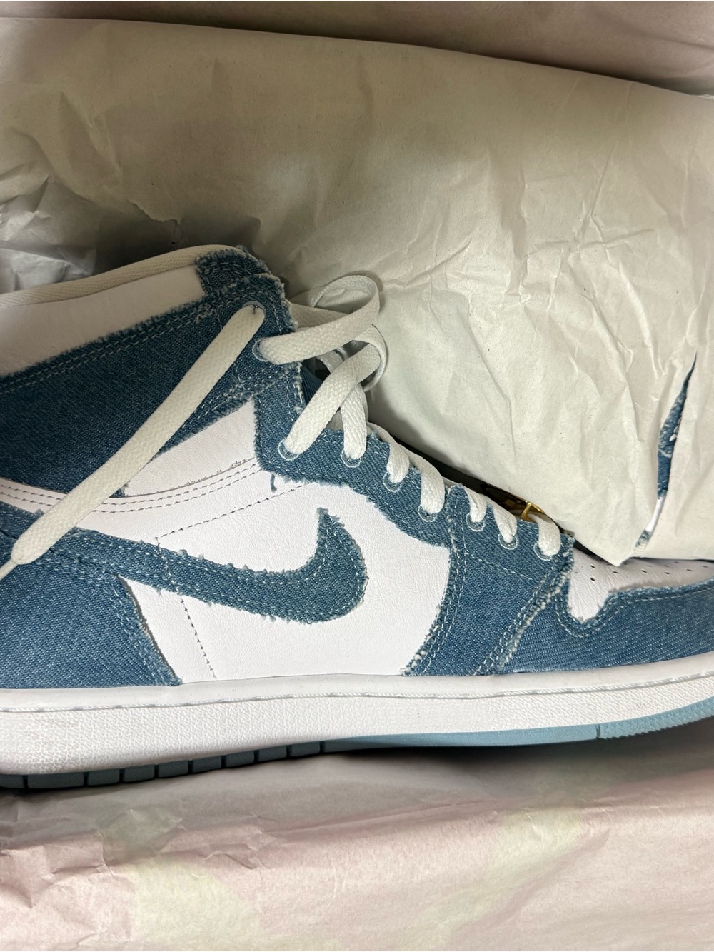 Nike Air Jordan 1 Retro High OG Denim - Picture 8 of 10